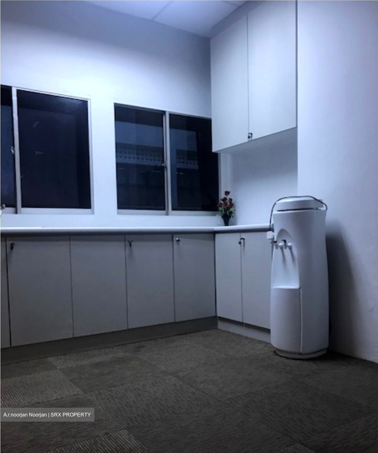 Crystal Time Building (D13), Office #528847511